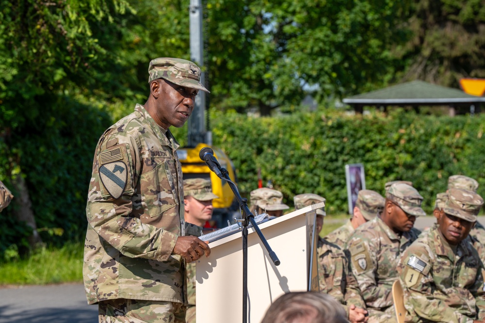 Ltc. McGlone Assumes Command of Task Force Atlas in Poland