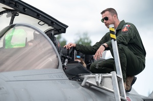 AFN Aviano Radio News: Aviano Celebrates Croatia's Rafales