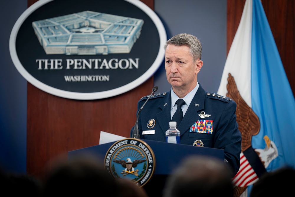 SecDef &amp; CJCS Press Briefing