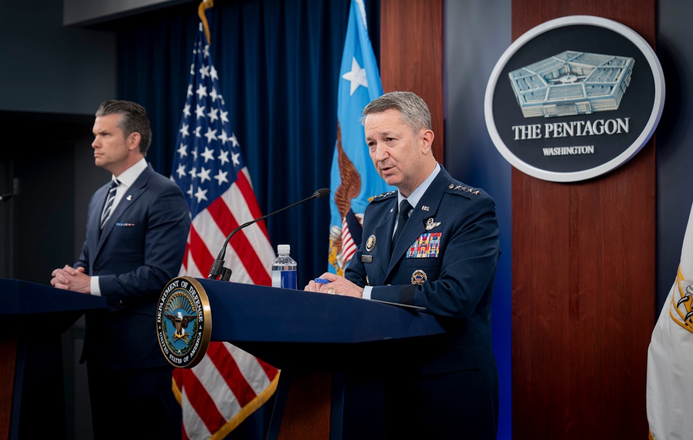 SecDef &amp; CJCS Press Briefing
