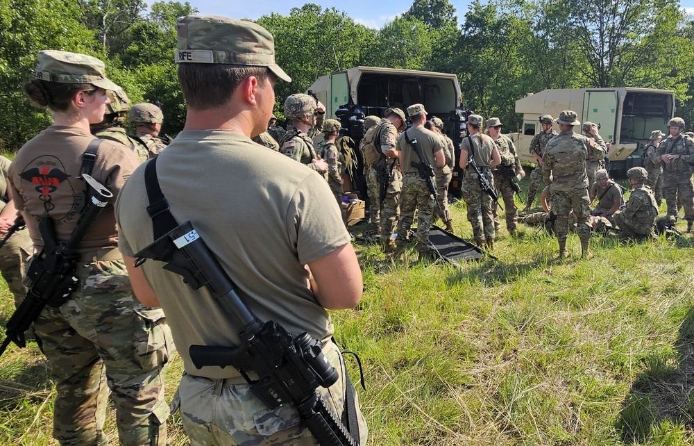 Medics with Wisconsin National Guard’s 2nd Battalion, 127th Infantry Regiment hold training at Fort McCoy; unit preps for deployment