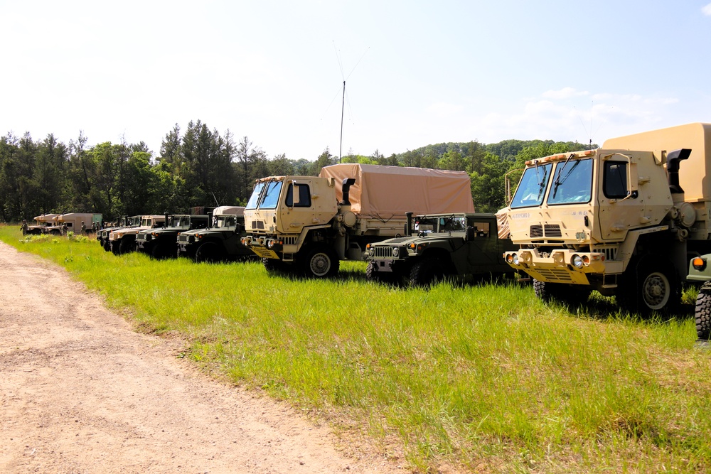 Medics with Wisconsin National Guard’s 2nd Battalion, 127th Infantry Regiment hold training at Fort McCoy; unit preps for deployment