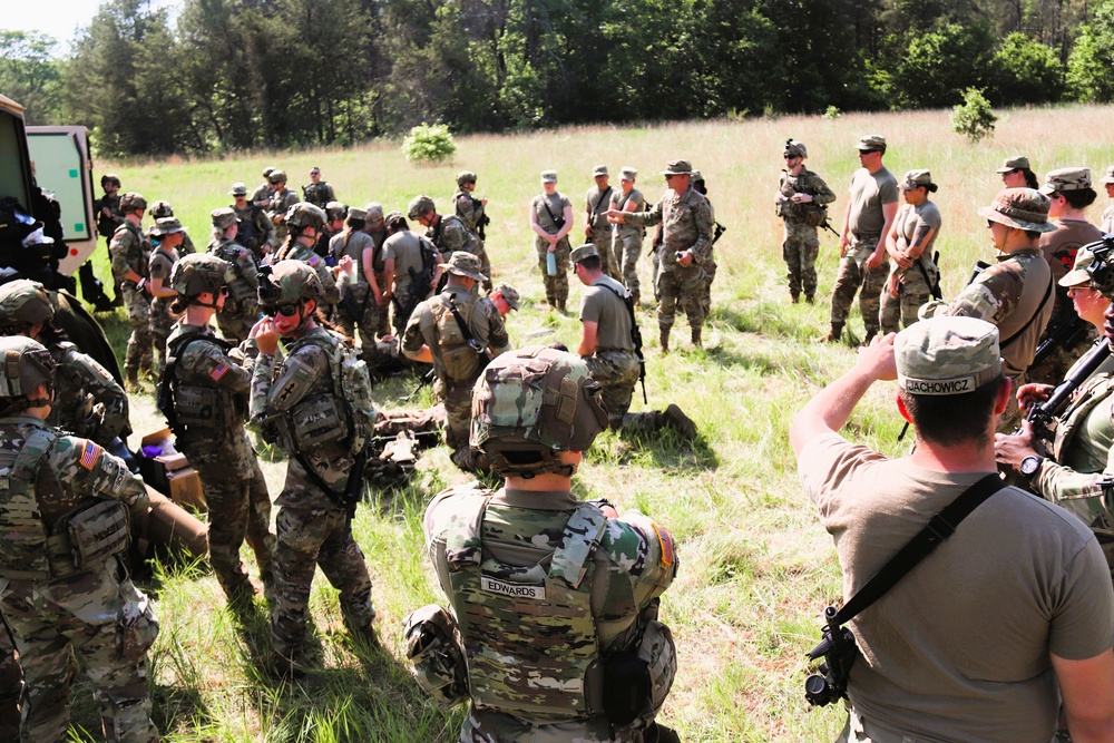 Medics with Wisconsin National Guard’s 2nd Battalion, 127th Infantry Regiment hold training at Fort McCoy; unit preps for deployment