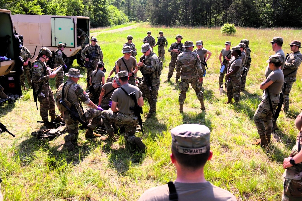 Medics with Wisconsin National Guard’s 2nd Battalion, 127th Infantry Regiment hold training at Fort McCoy; unit preps for deployment