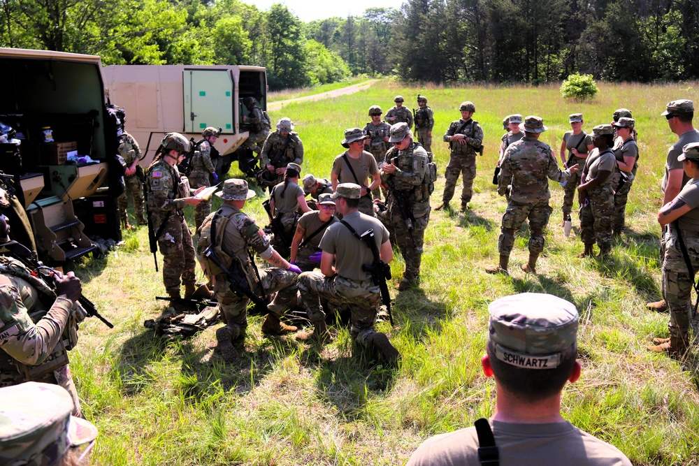 Medics with Wisconsin National Guard’s 2nd Battalion, 127th Infantry Regiment hold training at Fort McCoy; unit preps for deployment