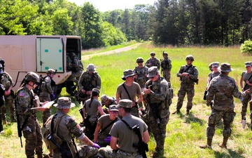 Medics with Wisconsin National Guard’s 2nd Battalion, 127th Infantry Regiment hold training at Fort McCoy; unit preps for deployment