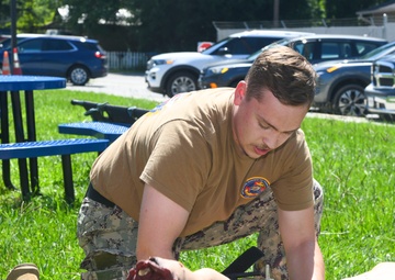 Naval Medical Center Camp Lejeune holds stop the bleed certification course