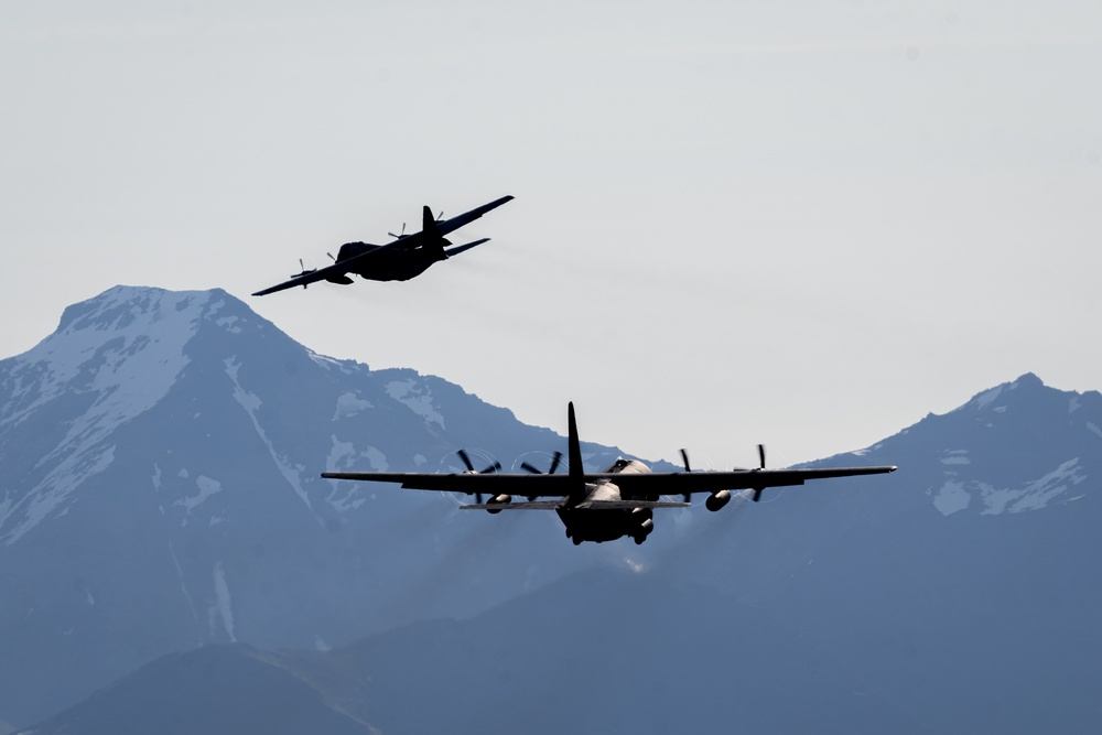 JASDF participates in Red Flag-Alaska 25-2 familiarization day