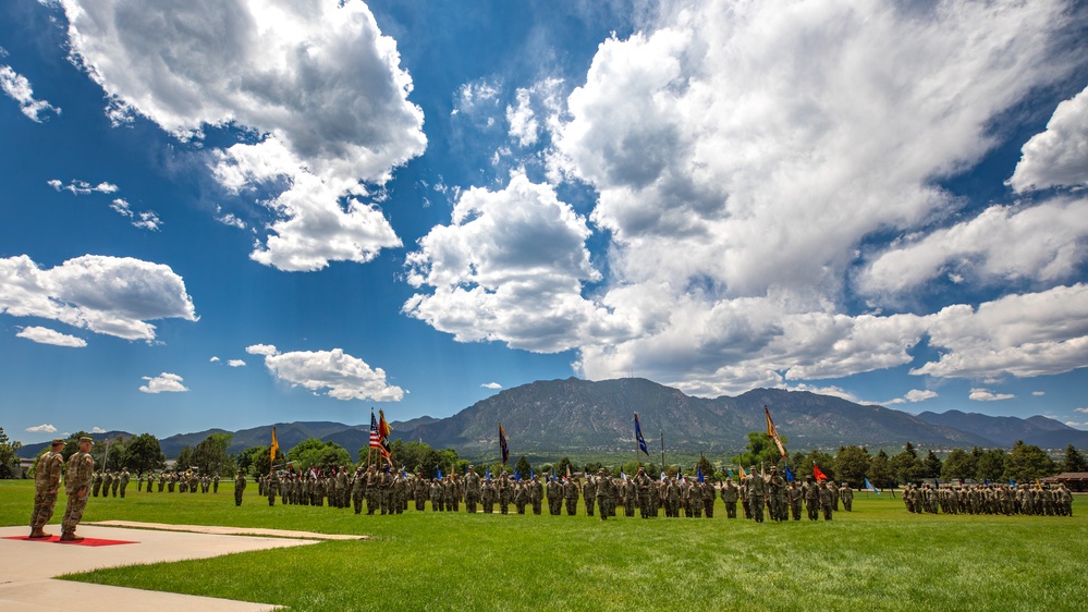 4th Combat Aviation Brigade Change of Command