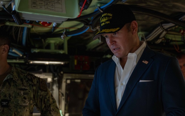 Senator Tim Sheehy of Montana Tours USS Montana in Pearl Harbor