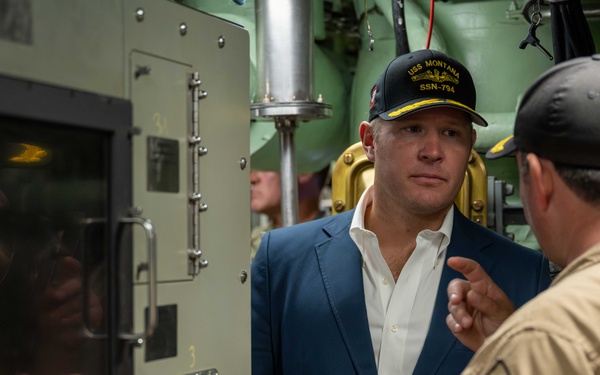 Senator Tim Sheehy of Montana Tours USS Montana in Pearl Harbor