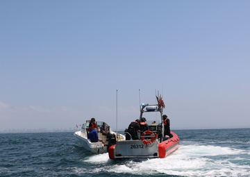 Coast Guard interdicts 10 aliens in the vicinity of Point Loma