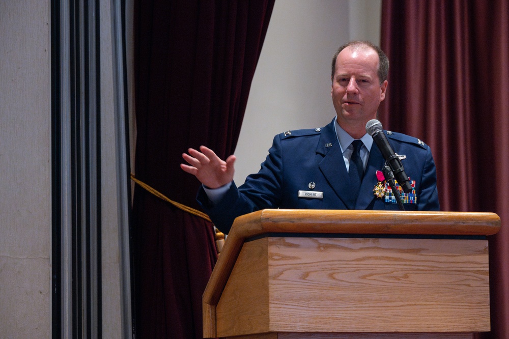 374 MDG Change of Command