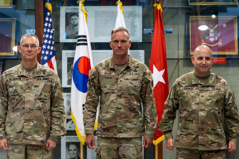 Eighth Army patch changing ceremony