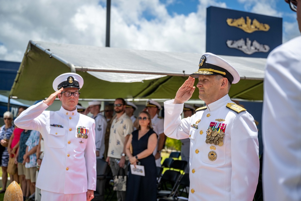Naval Submarine Training Center Pacific Holds Change of Command Ceremony at Pacific Fleet Submarine Museum