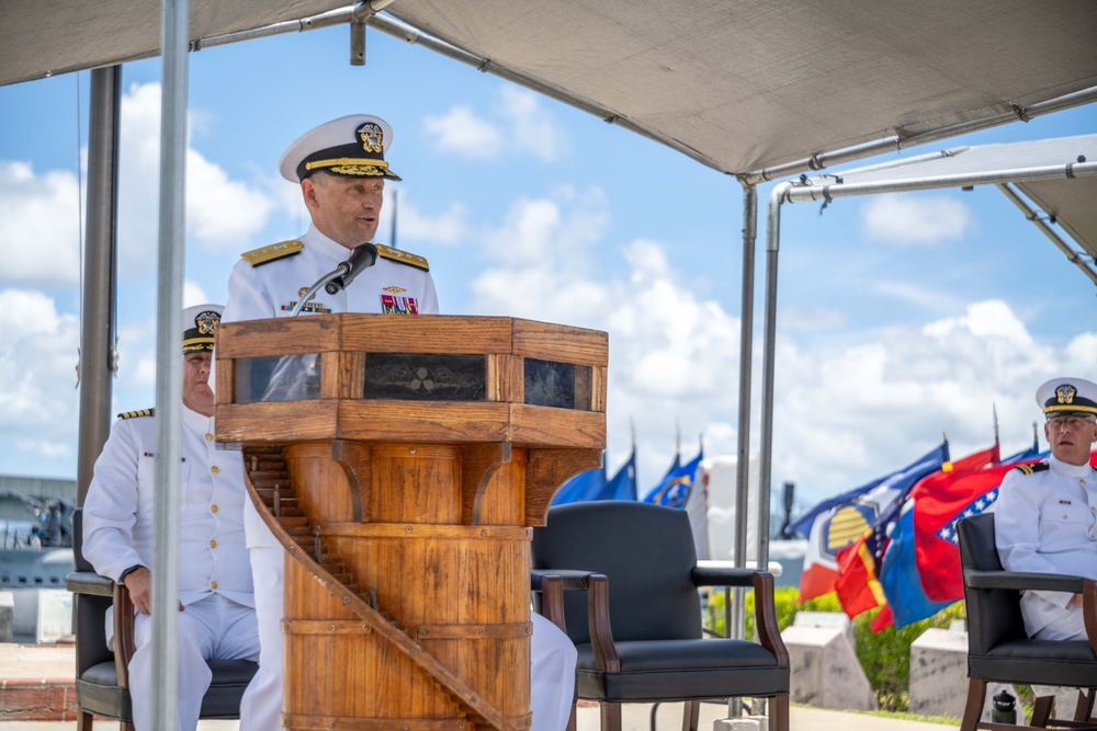 Naval Submarine Training Center Pacific Holds Change of Command Ceremony at Pacific Fleet Submarine Museum