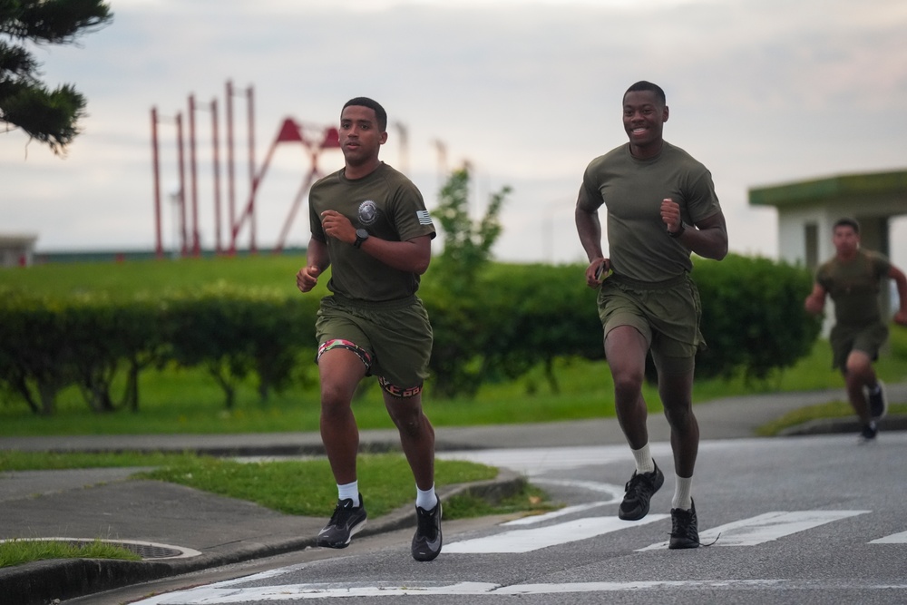3rd Maintenance Battalion Conducts Run Swim Run PT