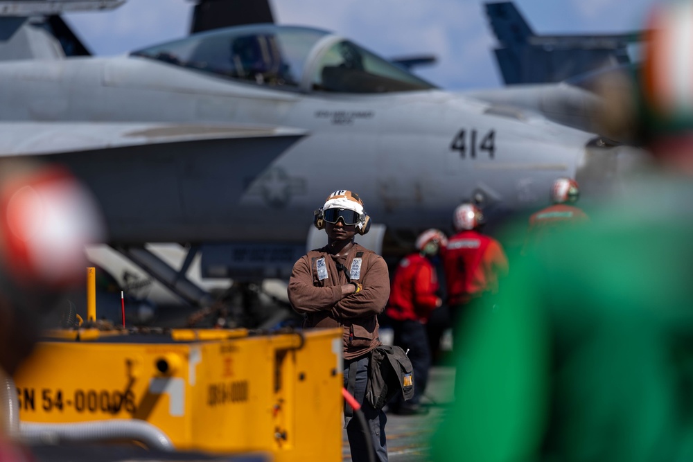 Daily Operations Aboard USS George H.W. Bush (CVN 77)
