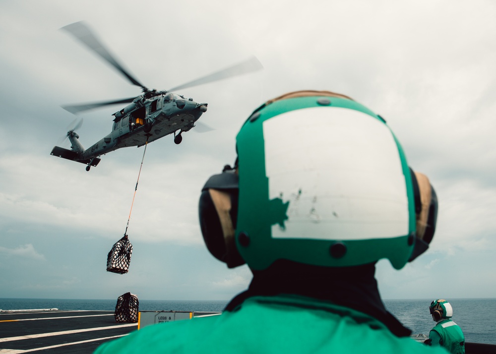 George Washington Conduct a Replenishment-at-Sea