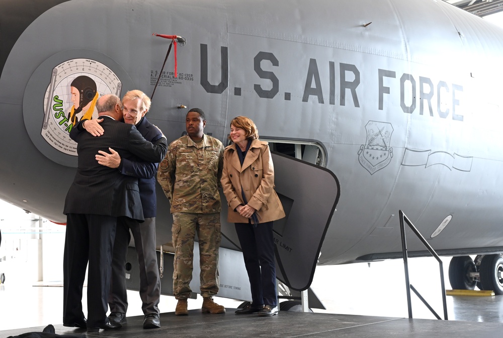 100th BG legacy nose art, ‘Just-A-Snappin’ joins 100th ARW, Bloody Hundredth heritage