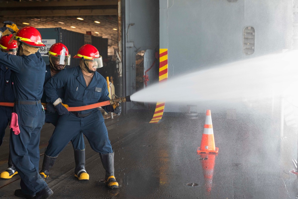 Kearsarge Sailors Conduct Firefighting Training