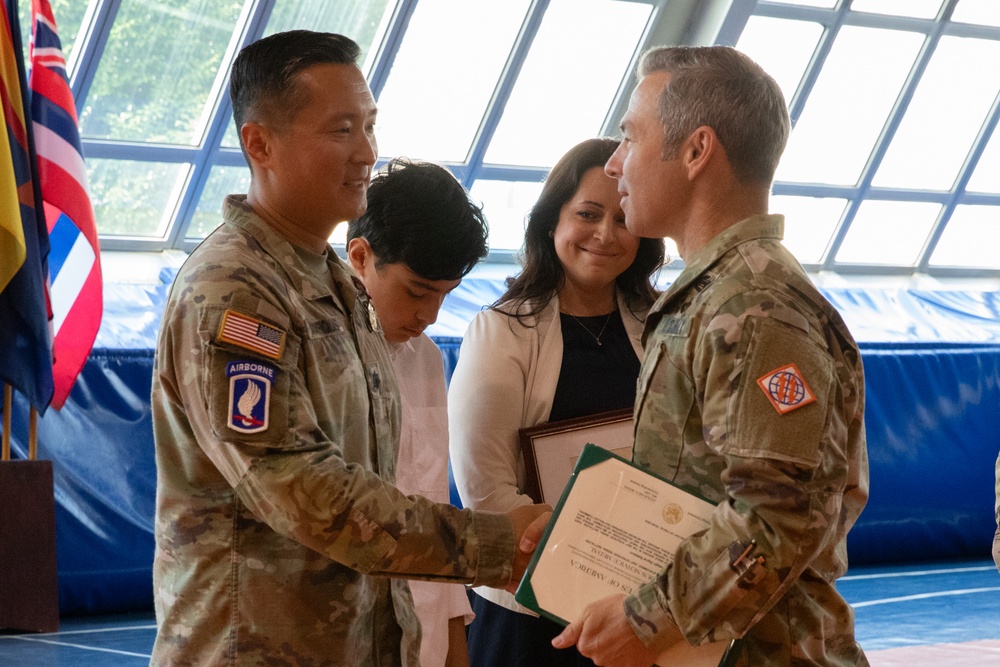 509th Strategic Signal Battalion holds change of command ceremony