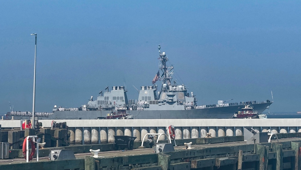 USS Mahan Departs Naval Station Norfolk for Scheduled Deployment