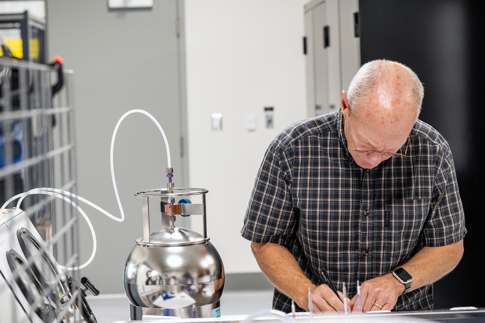 Off-gassing: Keeping Divers, Submariners Safe From Toxins