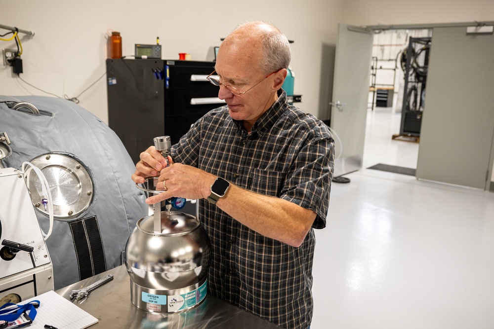 Off-gassing: Keeping Divers, Submariners Safe From Toxins