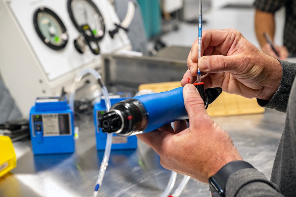 Off-gassing: Keeping Divers, Submariners Safe From Toxins