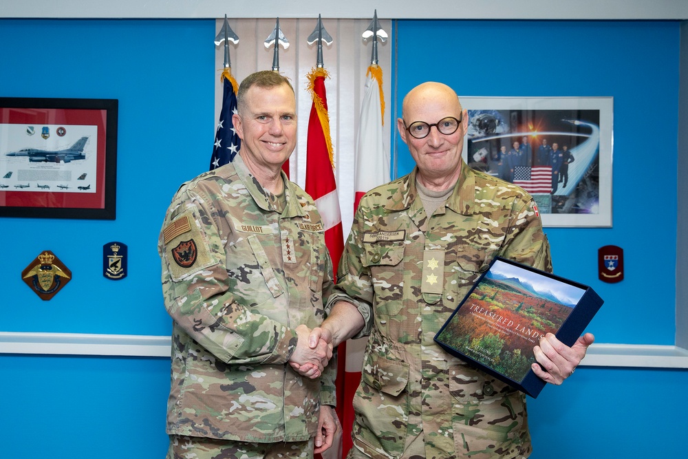 NORAD and USNORTHCOM Command visit to Pituffik Space Base