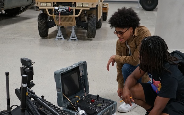 TIQAD hosts VSU STEAM L.I.T. students