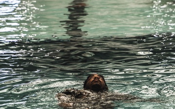 SPMAGTF-ACM Conducts Advanced Water Survival Training