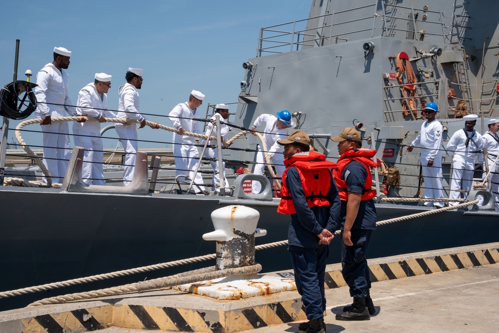 USS Bainbridge (DDG 96) Departs Naval Station Norfolk