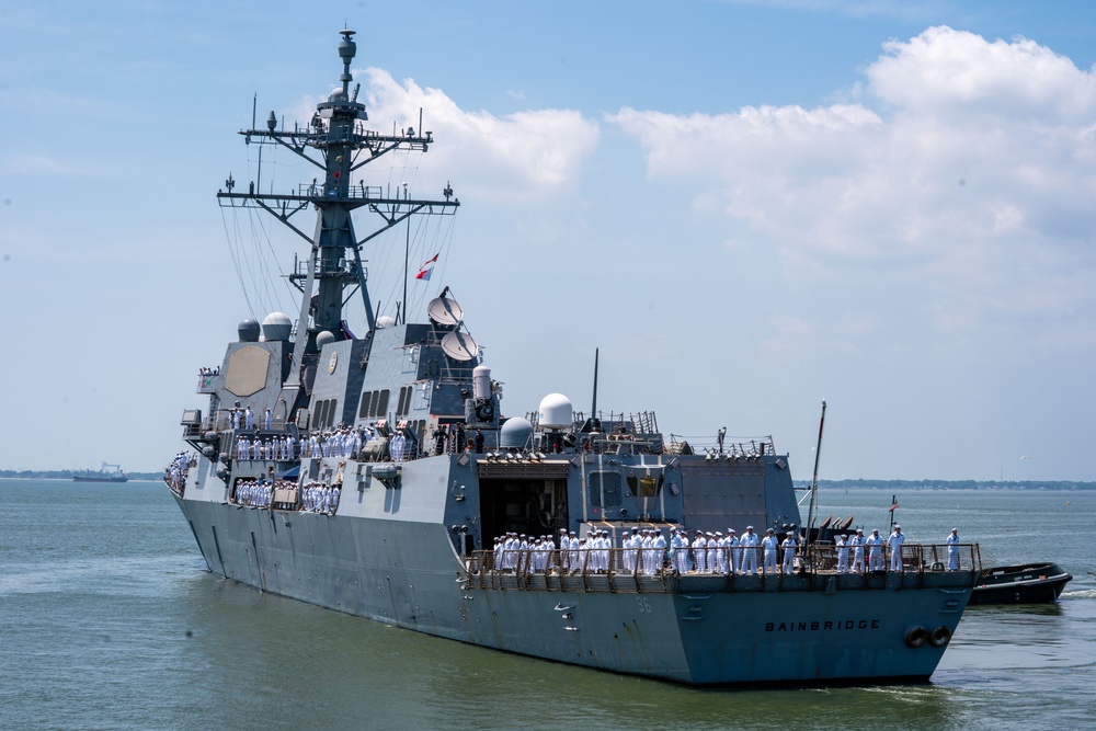 USS Bainbridge (DDG 96) Departs Naval Station Norfolk