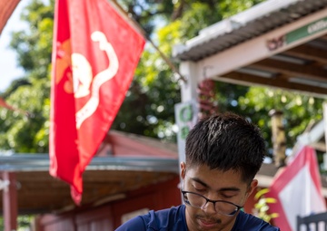 Cherry Point Marines get to digging at local community garden!