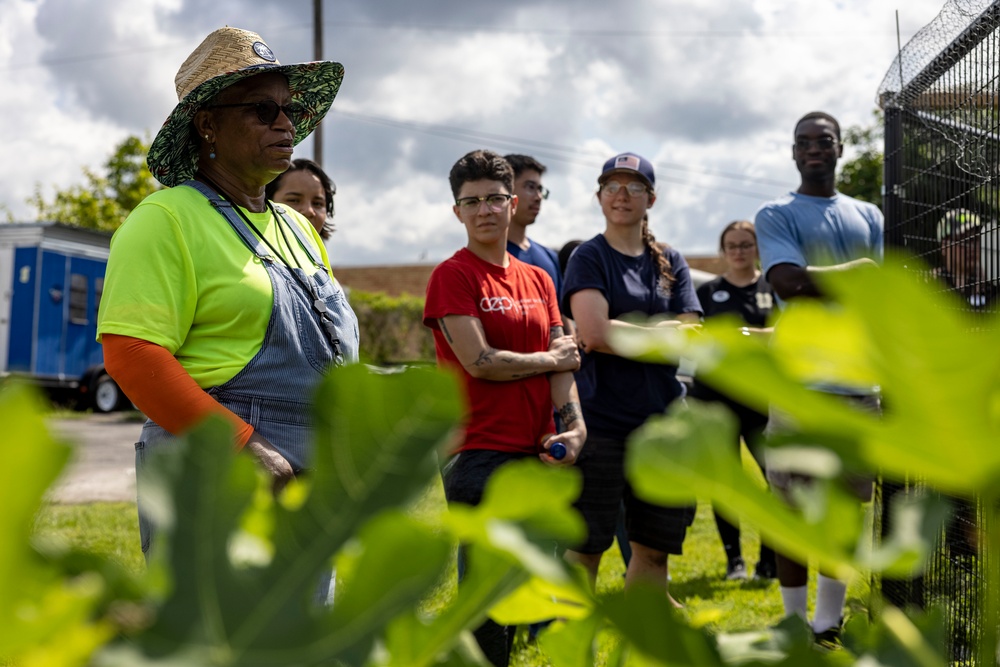 Cherry Point Marines get to digging at local community garden!