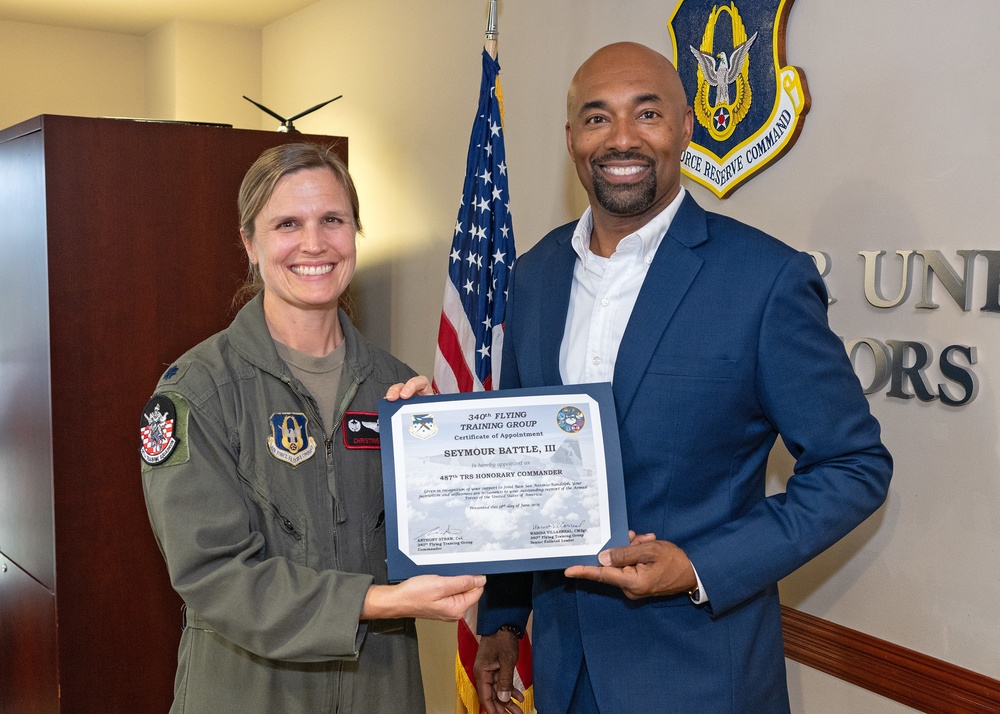 340th FTG welcomes new honorary commanders