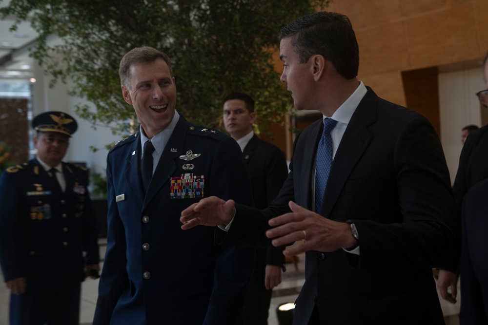 Paraguayan President Opens CONJEFAMER 2025, welcomes Air Chiefs from Across the Americas
