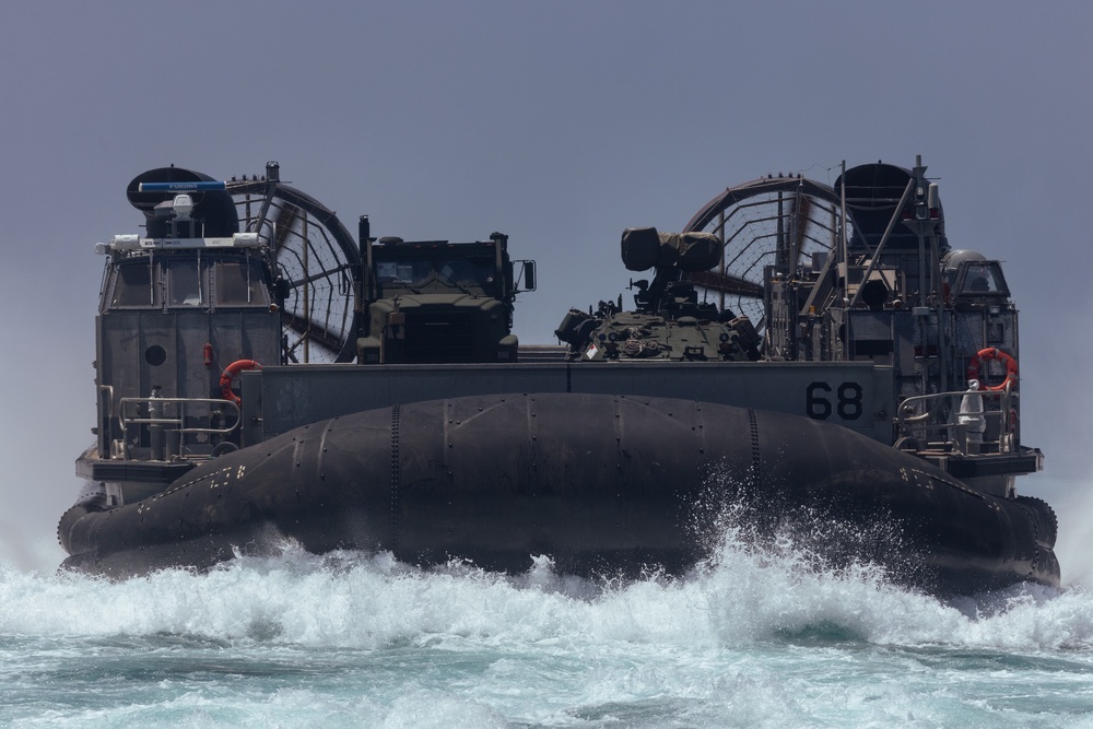 22nd MEU (SOC)| LCAC Ops