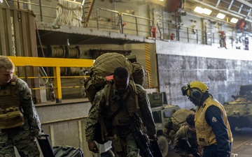 22nd MEU (SOC)| LCAC Ops