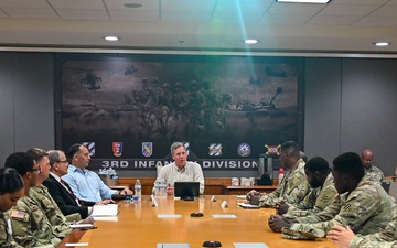 SECARMY Visits Fort Stewart