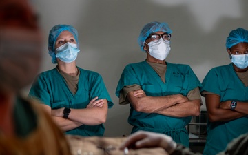 AMISTAD 2025: U.S. Air Force medical personnel observe surgical procedure in El Salvador