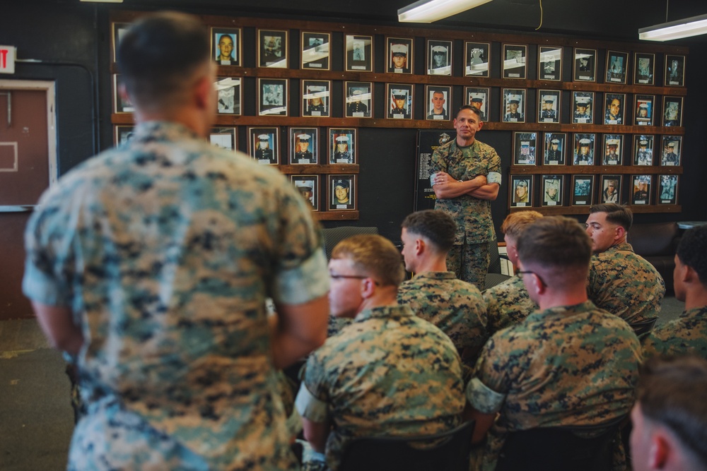 SMMC visits 3d Marine Littoral Regiment