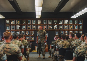 SMMC visits 3d Marine Littoral Regiment