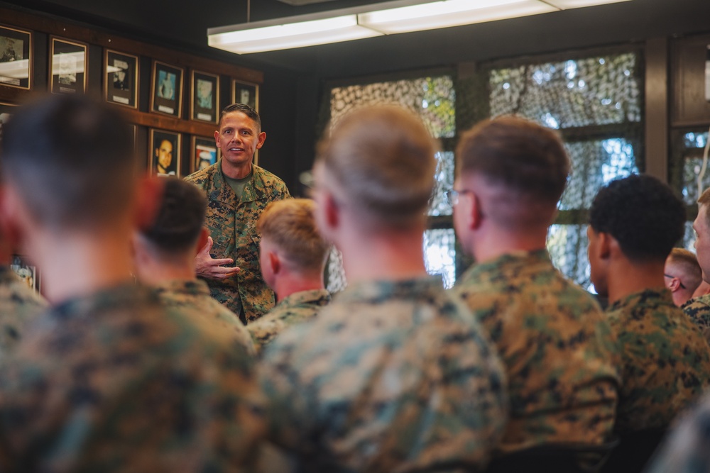 SMMC visits 3d Marine Littoral Regiment