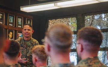 SMMC visits 3d Marine Littoral Regiment