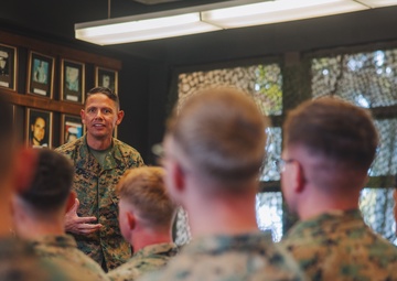SMMC visits 3d Marine Littoral Regiment
