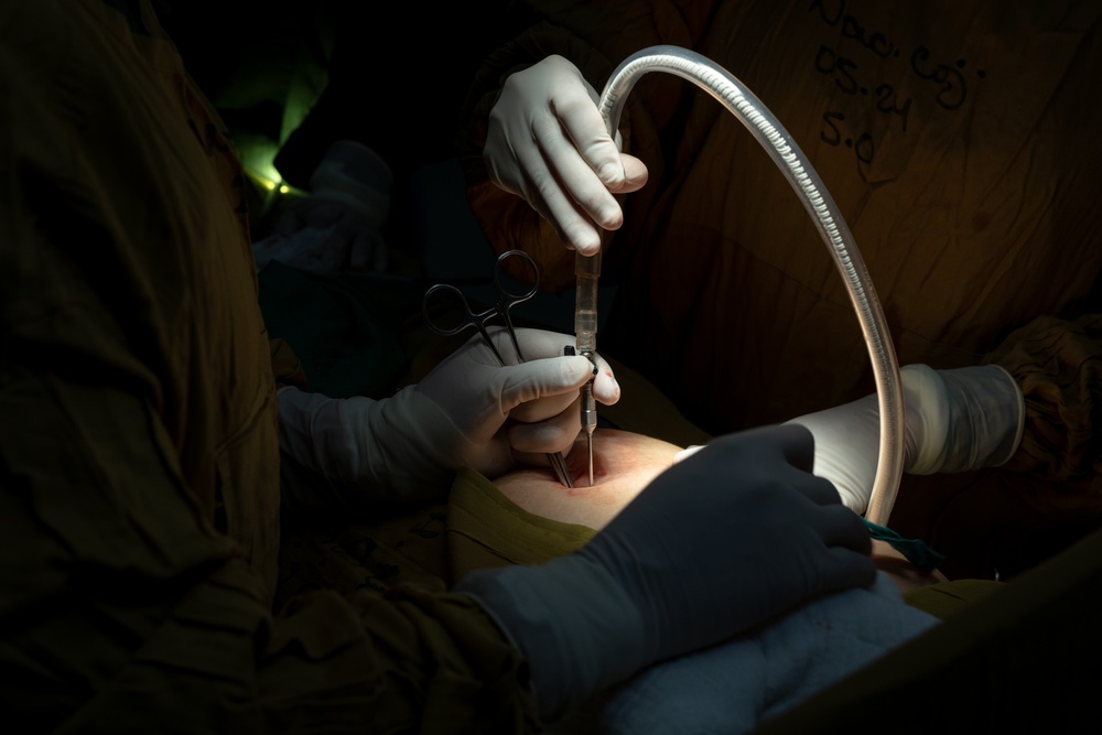AMISTAD 2025: U.S. Air Force medical personnel observe surgical procedure in El Salvador