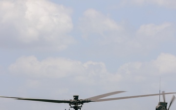 1st Cavalry Division Commander takes flight with 1st Air Cavalry Brigade